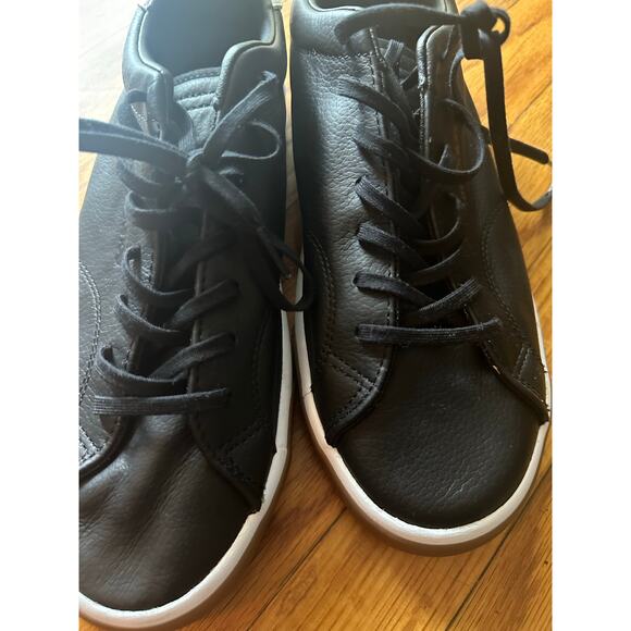 New Balance Court Shoes | Black White Gum Skate Sneakers | Men’s Size 10 - Picture 7 of 11